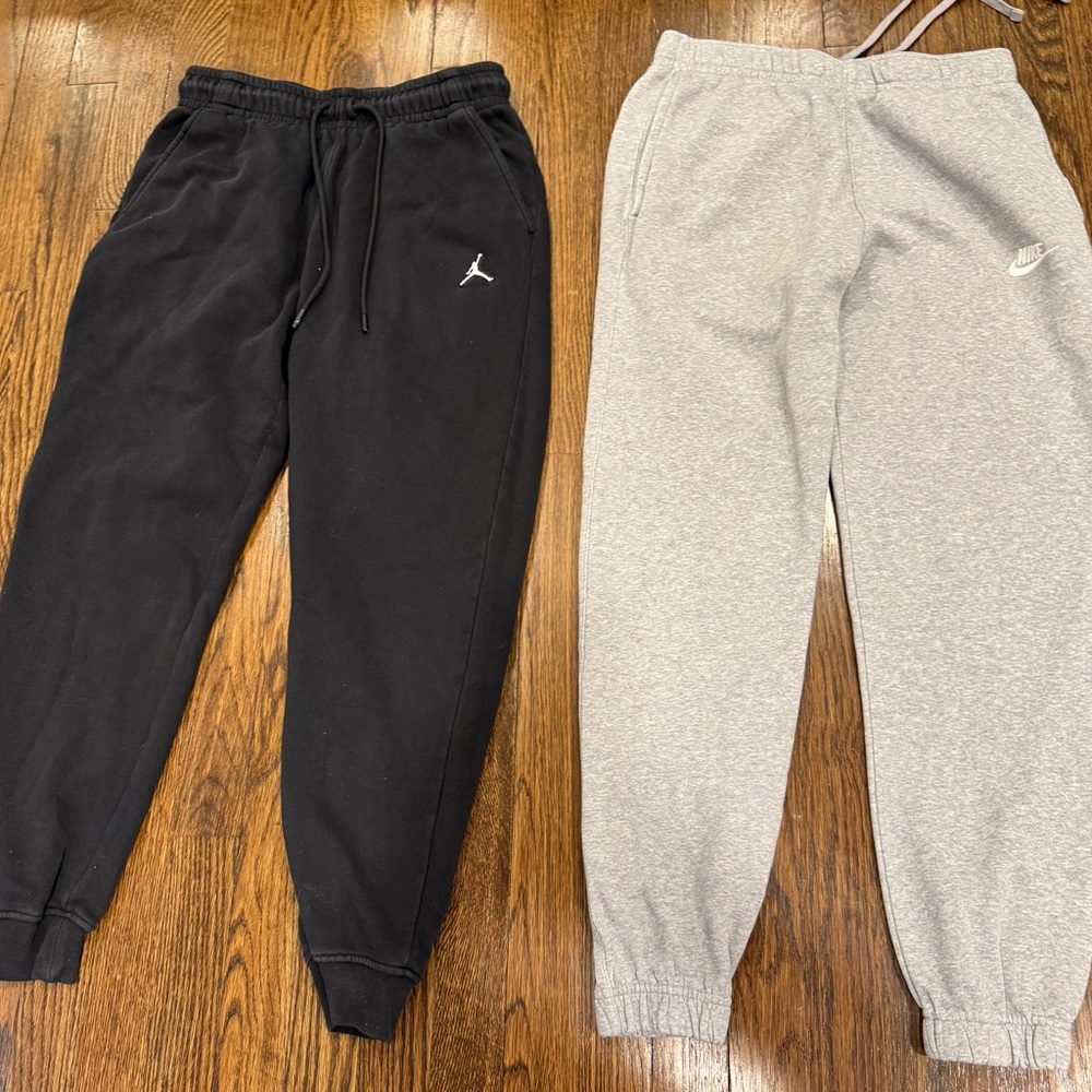 Nike sweats size small black and gray